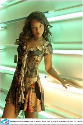 photo 8 in Rihanna gallery [id68762] -0001-11-30 00:00:00