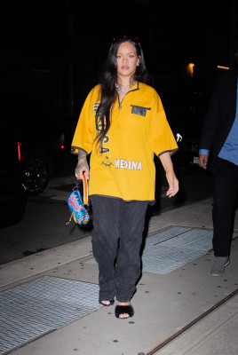 photo 5 in Rihanna gallery [id1317303] 2022-12-14 00:00:00