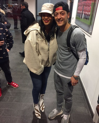 Rihanna pic #1019451