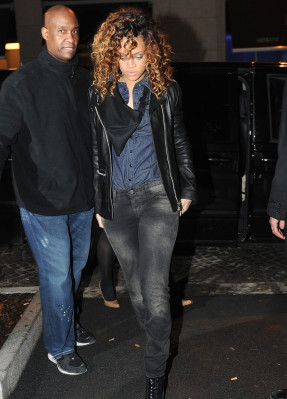 Rihanna pic #429911