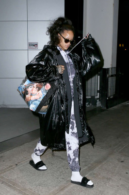 Rihanna pic #900634