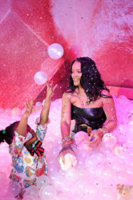 Rihanna pic #1028282
