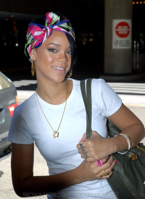 photo 24 in Rihanna gallery [id81712] -0001-11-30 00:00:00