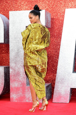 Rihanna pic #1044728