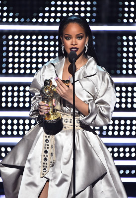 Rihanna pic #888606