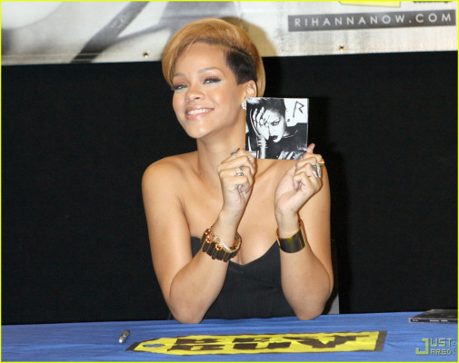 Rihanna pic #206371