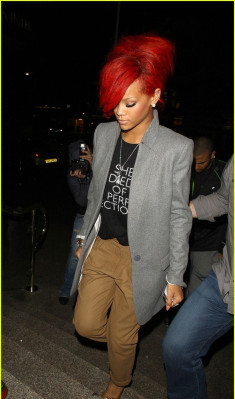 Rihanna pic #650372