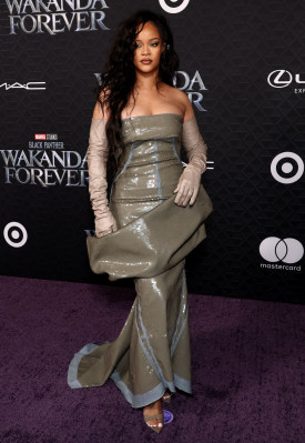 photo 3 in Rihanna gallery [id1315854] 2022-11-30 00:00:00