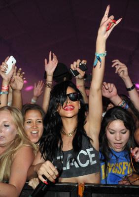 Rihanna pic #478045