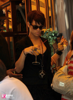 Rihanna pic #137978