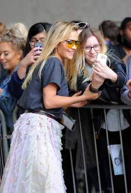 photo 6 in Rita Ora gallery [id1037293] 2018-05-14 00:00:00