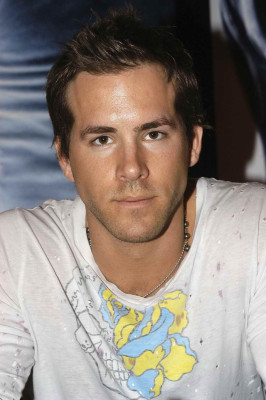 photo 8 in Ryan Reynolds gallery [id304996] 2010-11-17 00:00:00