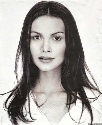 Saffron Burrows pic #73842
