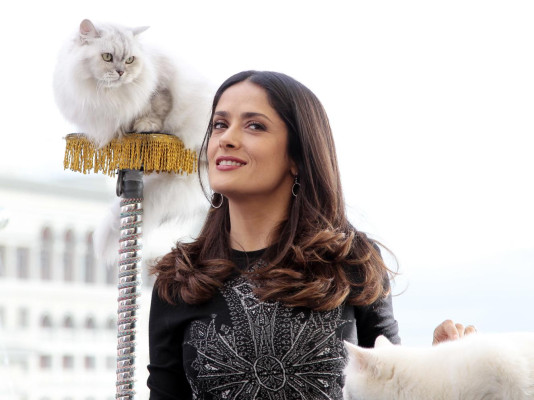 Salma Hayek pic #407395