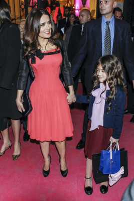 Salma Hayek pic #770286