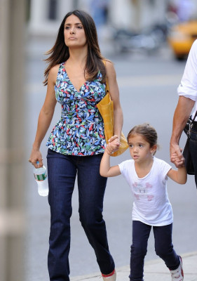 Salma Hayek pic #403647