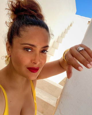 photo 4 in Salma Hayek gallery [id1231062] 2020-09-03 00:00:00