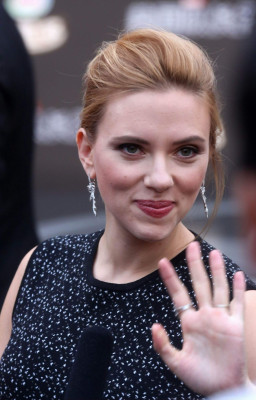 Scarlett Johansson pic #684174