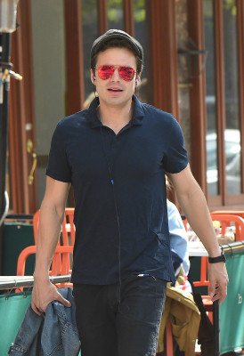 Sebastian Stan pic #932196