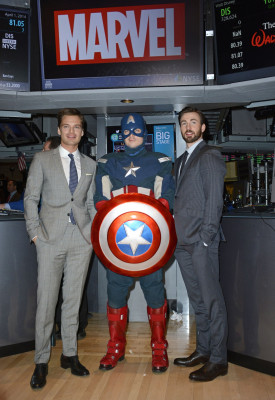 Sebastian Stan pic #712091