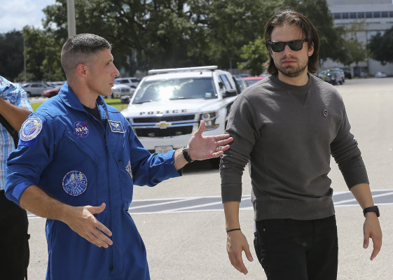 Sebastian Stan pic #836649