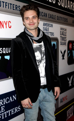 Sebastian Stan pic #802899
