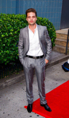 Sebastian Stan pic #763482