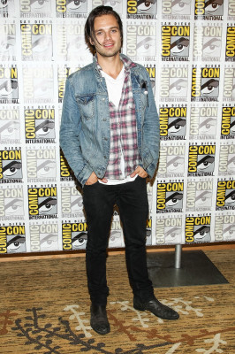 Sebastian Stan pic #829092