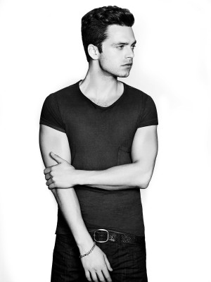 Sebastian Stan pic #720943