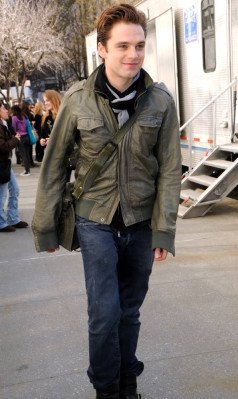 Sebastian Stan pic #764154