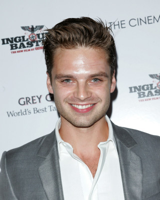 Sebastian Stan pic #770566