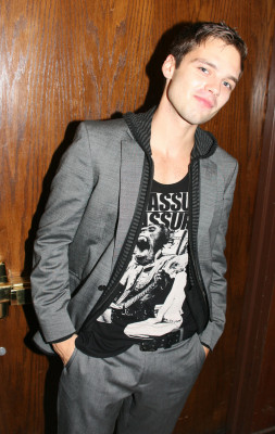 Sebastian Stan pic #758409