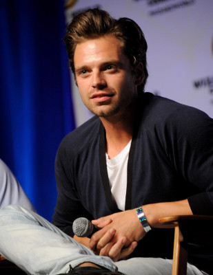 Sebastian Stan pic #764152