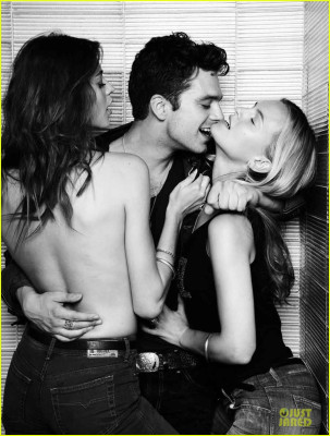 Sebastian Stan pic #740608