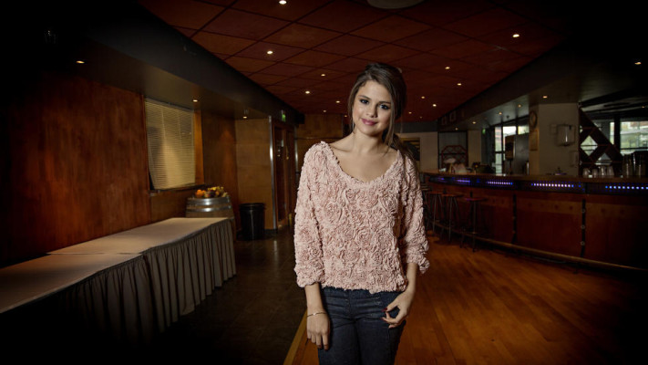 Selena Gomez pic #631335
