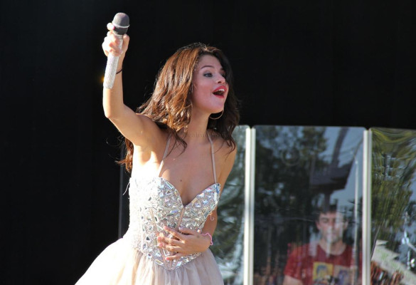 Selena Gomez pic #452408