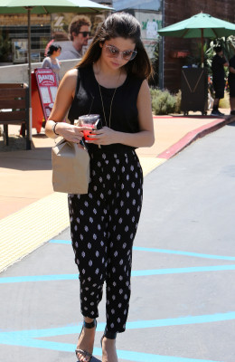 Selena Gomez pic #700621