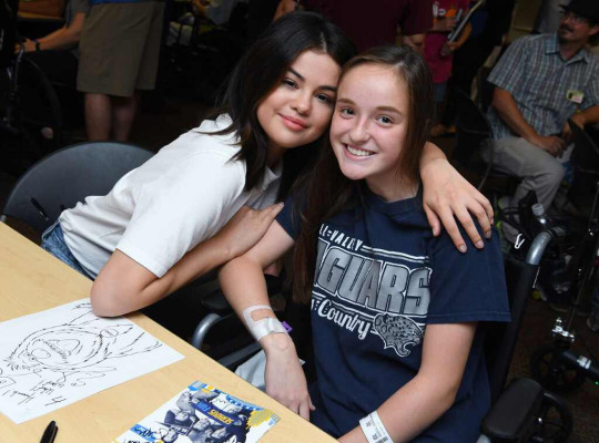 Selena Gomez pic #1143876