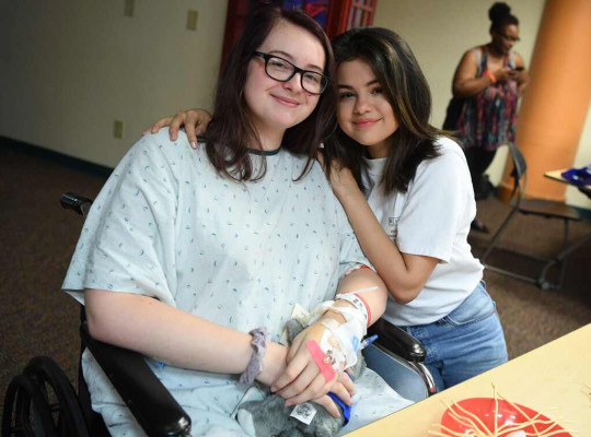Selena Gomez pic #1143878