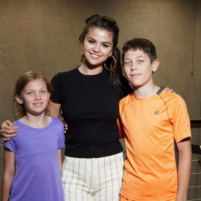 Selena Gomez pic #1063502