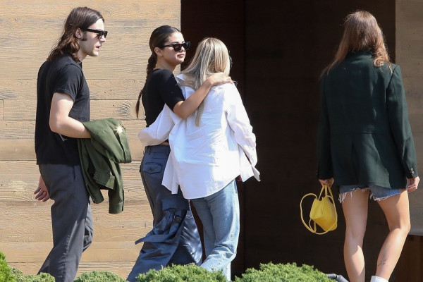 Selena Gomez pic #1186421