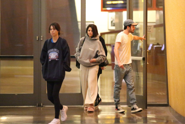 Selena Gomez pic #1146329