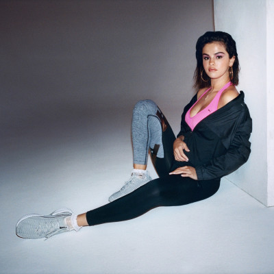 Selena Gomez pic #1090867