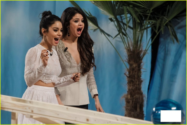 Selena Gomez pic #579996