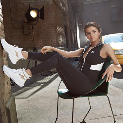 Selena Gomez pic #1028963