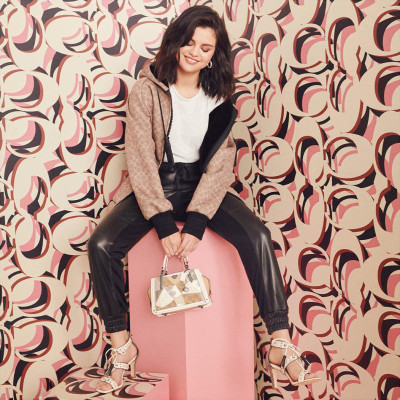 Selena Gomez pic #1118964