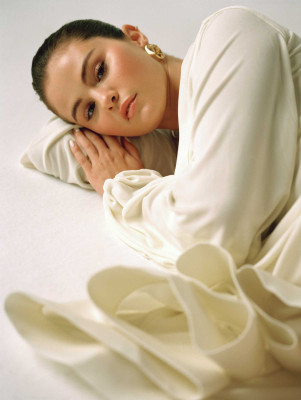 photo 9 in Selena gallery [id1315672] 2022-11-28 00:00:00