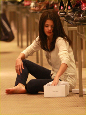 photo 8 in Selena Gomez gallery [id156297] 2009-05-15 00:00:00