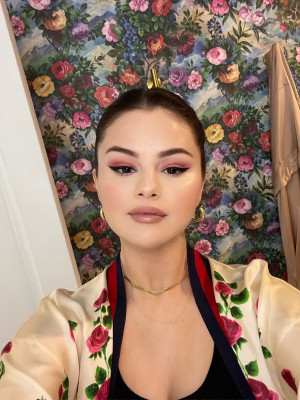 photo 22 in Selena Gomez gallery [id1276625] 2021-10-21 00:00:00