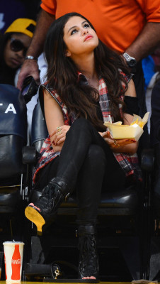 Selena Gomez pic #583245